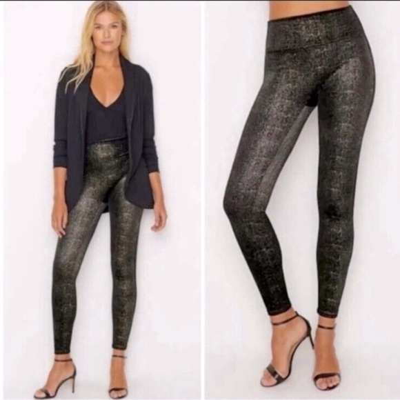 Spanx Velvet Shine Legging - Black & Good Metallic Soft Medium Shaping - size M - Picture 1 of 9
